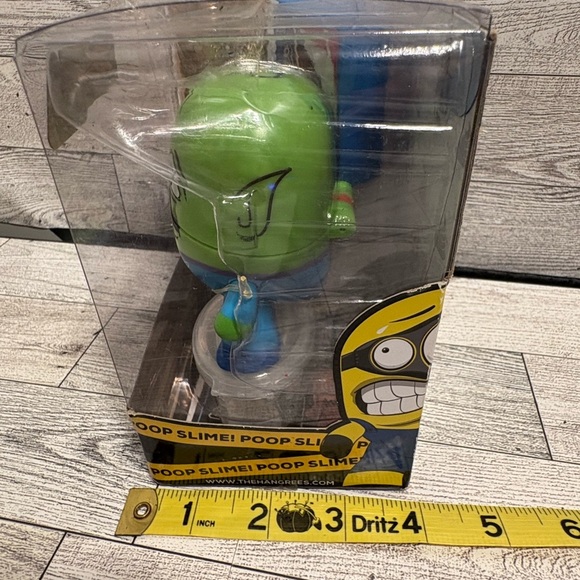 Toilet Story Series 1 Action Figure - Green and Blue - Picture 3 of 5